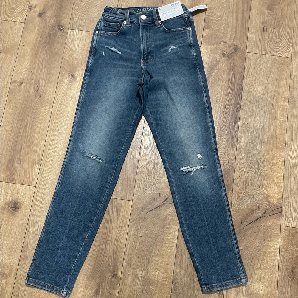 Arizona Jean Co. Curvy Mom Jeans in Denim Blue